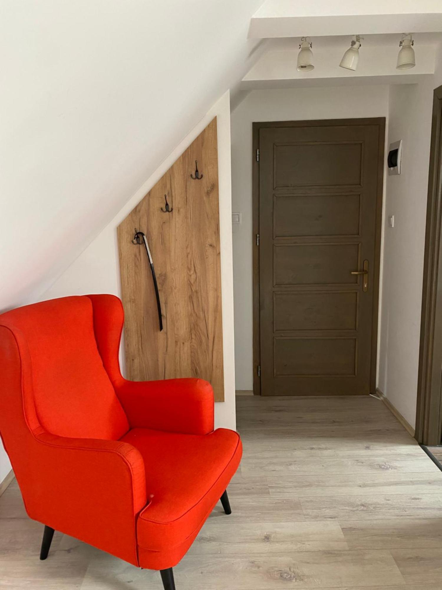 Vatus Apartmanhaz Vac Luaran gambar